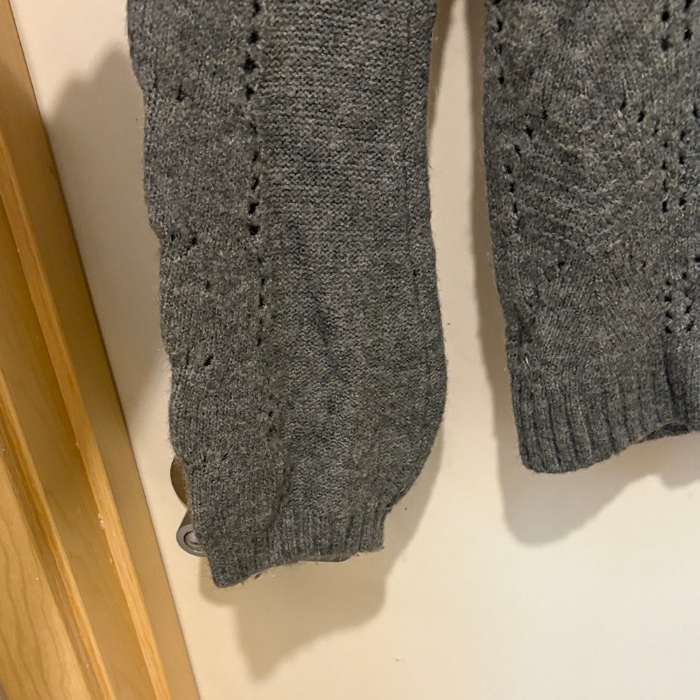 GAP Gray Openwork Crewneck Sweater - Picture 4 of 4